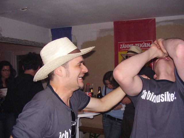 Image 44 of 59  -  60 kB